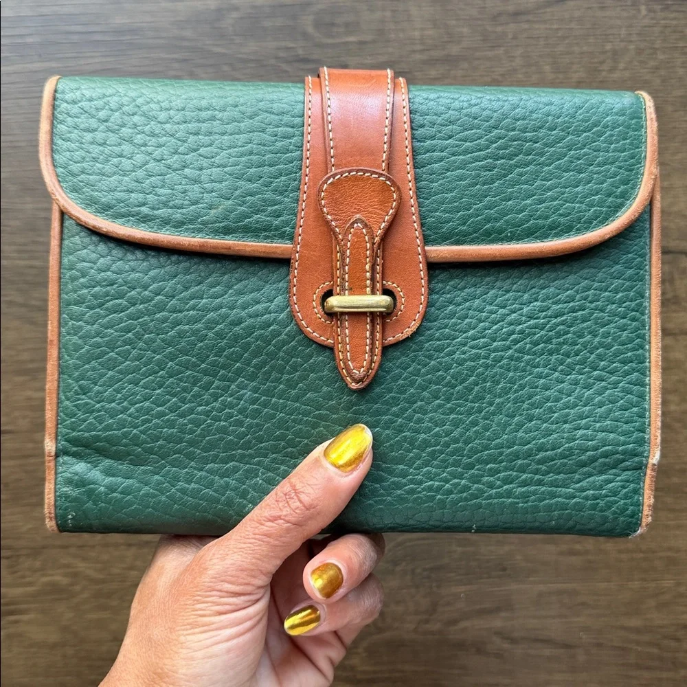 1983 Dooney & Bourke Vintage Green Pebbled Leather Organizer Wallet - Picture 2 of 10